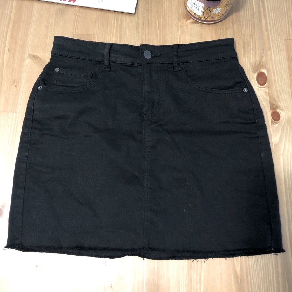 Black jean mini skirt